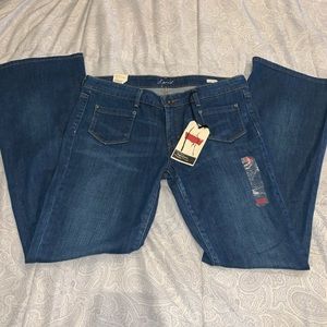 BNWT midrise flare jeans